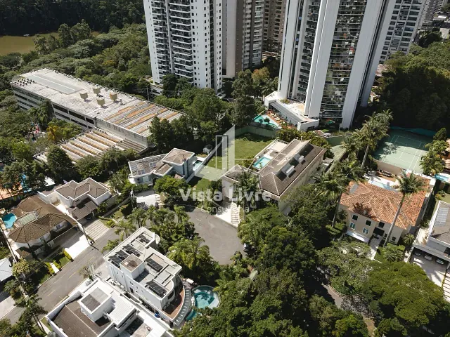 Terreno com 709m², à venda, no bairro Alphaville Residencial Plus em Barueri
