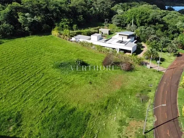 Terreno com 1593m², à venda, no bairro Loteamento Terras de Canaã em Cambé