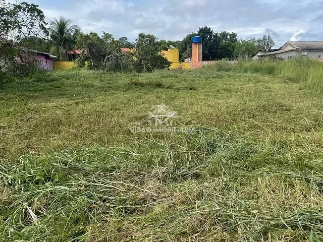 Terreno com 630m², à venda, no bairro Camping Club em Sinop