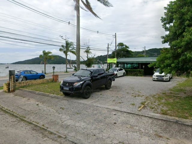 Terreno com 300m², para alugar, no bairro Lagoa da Conceição em Florianópolis