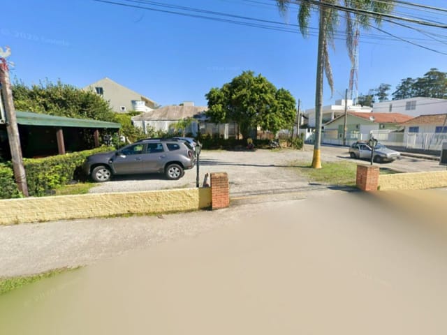 Terreno com 300m², para alugar, no bairro Lagoa da Conceição em Florianópolis