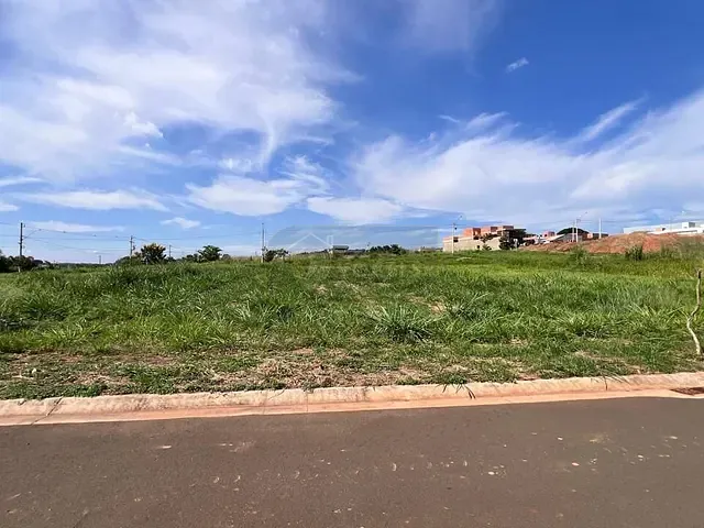 Terreno com 360m², à venda, no bairro Florabella I em Holambra