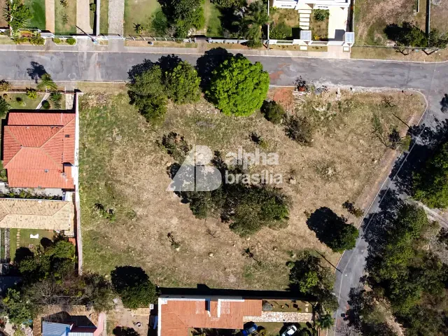 Terreno com 1010m², à venda, no bairro Setor Habitacional Jardim Botânico em Brasília