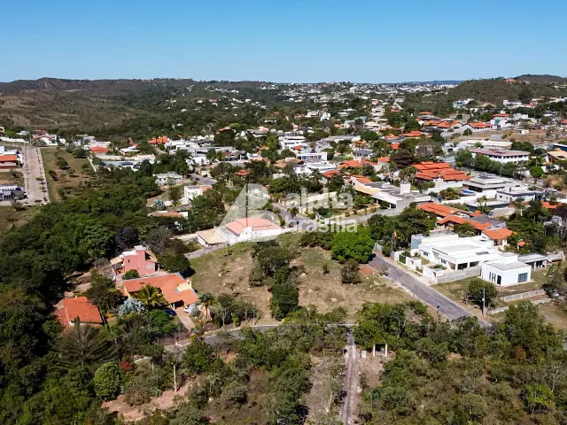 Terreno com 1010m², à venda, no bairro Setor Habitacional Jardim Botânico em Brasília