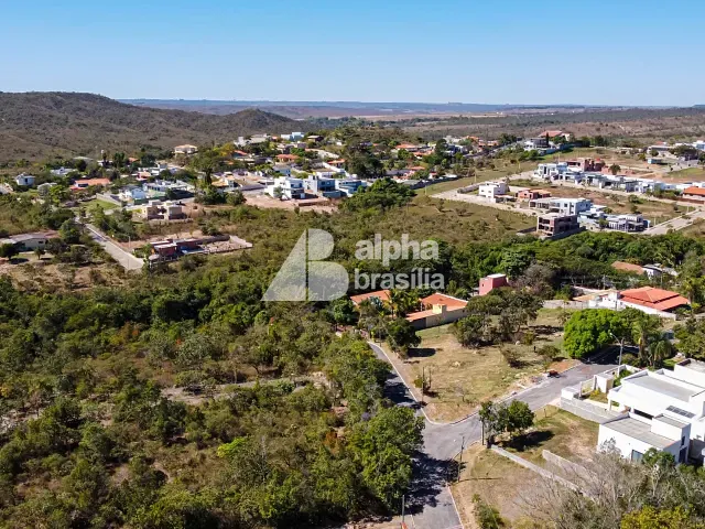 Terreno com 1010m², à venda, no bairro Setor Habitacional Jardim Botânico em Brasília
