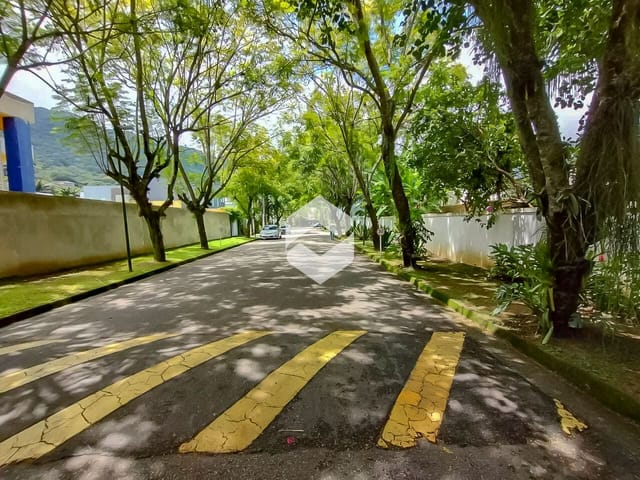 Terreno com 995m², à venda, no bairro Barra da Tijuca em Rio de Janeiro
