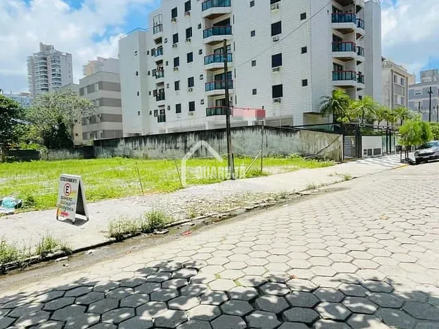 Terreno com 24m², à venda, no bairro Enseada em Guarujá