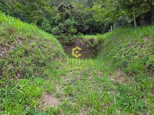 Terreno com 855m², à venda, no bairro Cônego em Nova Friburgo