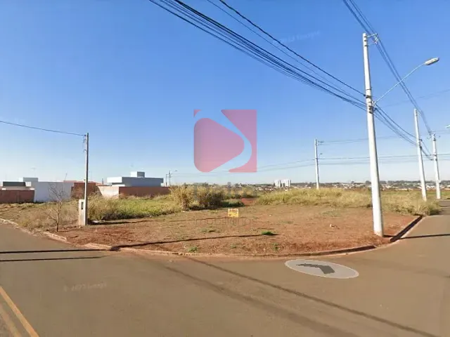 Terreno com 204m², à venda, no bairro Terrazul BA em Pirassununga
