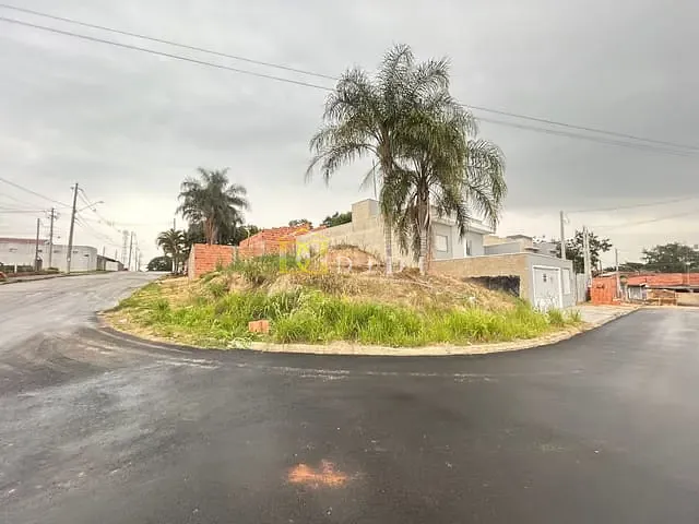 Terreno com 230m², à venda, no bairro Conjunto Habitacional Agostinho Alcalá em Porto Feliz