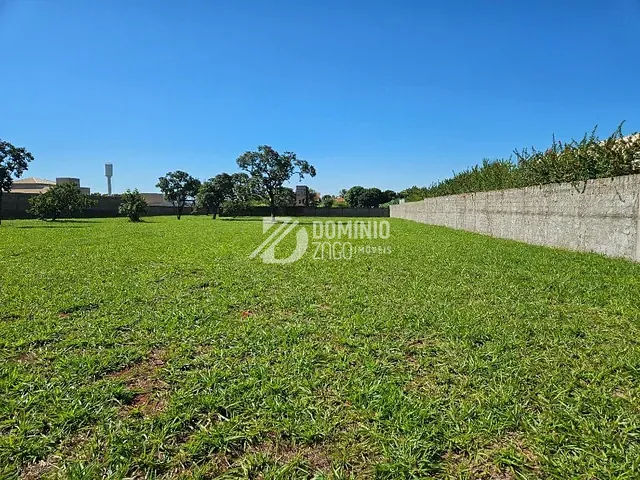 Terreno com 2000m², à venda, no bairro Residencial Mário de Almeida Franco em Uberaba
