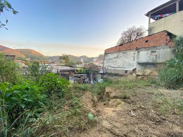 Terreno com 795m², à venda, no bairro Ano Bom em Barra Mansa