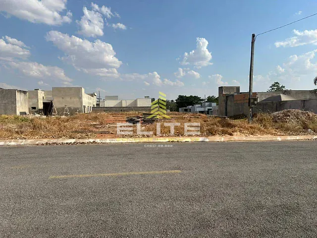 Terreno com 360m², à venda, no bairro Jardim dos Ipês em Sorriso