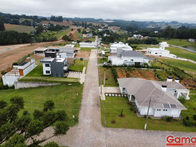 Terreno com 935m², à venda, no bairro Paraiso em Vila Flores