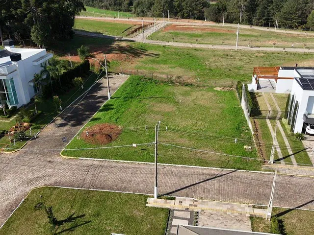 Terreno com 935m², à venda, no bairro Paraiso em Vila Flores