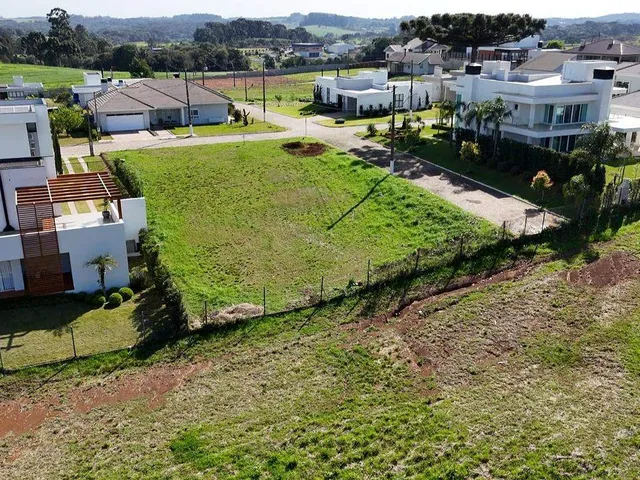 Terreno com 935m², à venda, no bairro Paraiso em Vila Flores