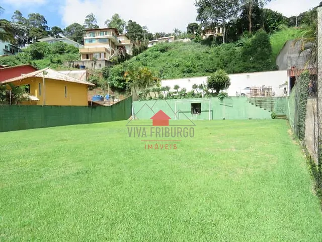 Terreno com 720m², à venda, no bairro Santa Elisa em Nova Friburgo