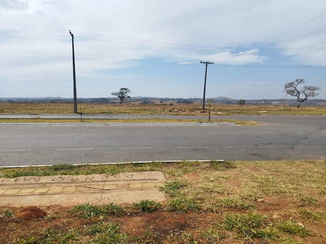Terreno com 408m², à venda, no bairro Residencial Jardins do Cerrado 2 em Goiânia