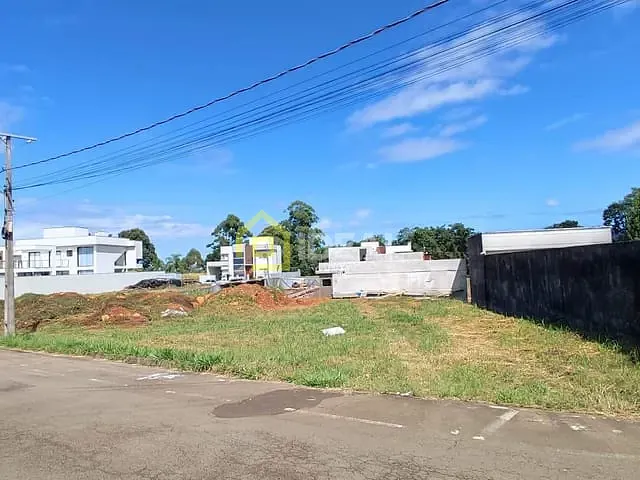 Terreno com 2074m², à venda, no bairro Parque da Colina em Concórdia