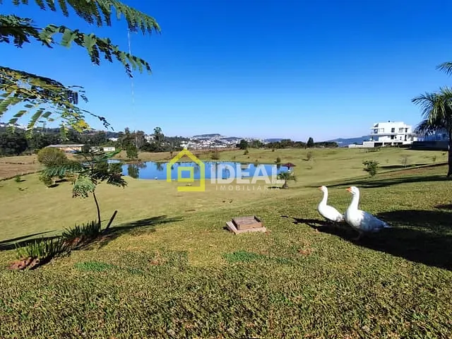 Terreno com 2074m², à venda, no bairro Parque da Colina em Concórdia