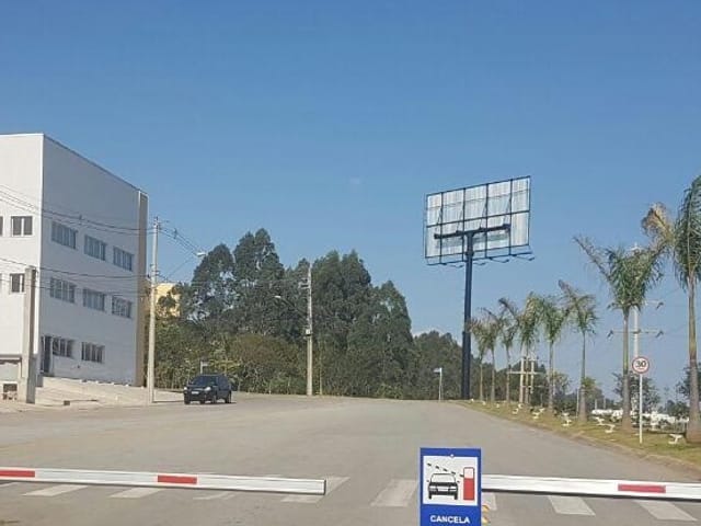 Terreno com 1080m², à venda, no bairro centro em Vargem Grande Paulista