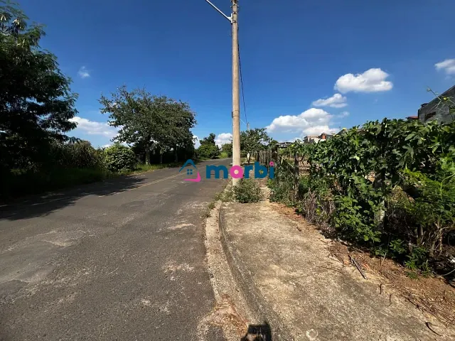 Terreno com 582m², à venda, no bairro Parque Nova Carioba em Americana