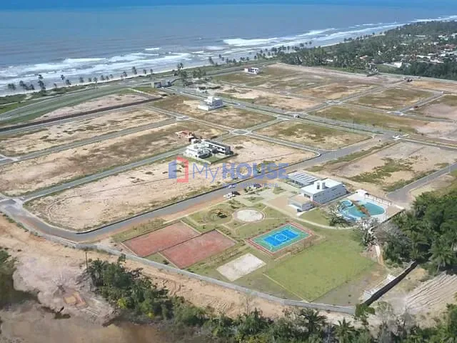 Terreno com 450m², à venda, no bairro Nossa Senhora da Vitória em Ilhéus