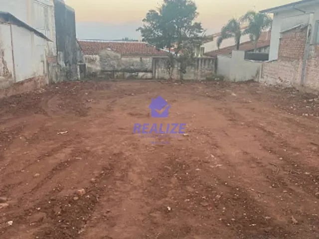 Terreno com 420m², à venda, no bairro Centro em Botucatu