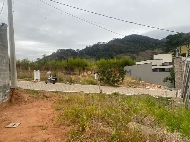 Terreno com 210m², à venda, no bairro Loteamento Vale das Hortênsias em Itajubá