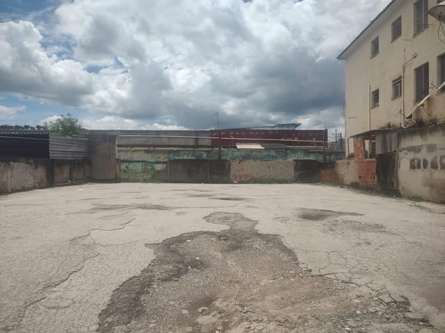 Terreno com 369m², à venda ou para alugar, no bairro Campo Grande em Rio de Janeiro