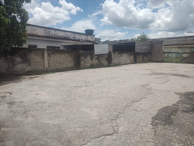 Terreno com 369m², à venda ou para alugar, no bairro Campo Grande em Rio de Janeiro