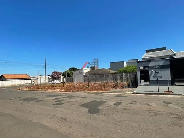 Terreno com 306m², à venda, no bairro Jardim Vale das Perobas em Arapongas