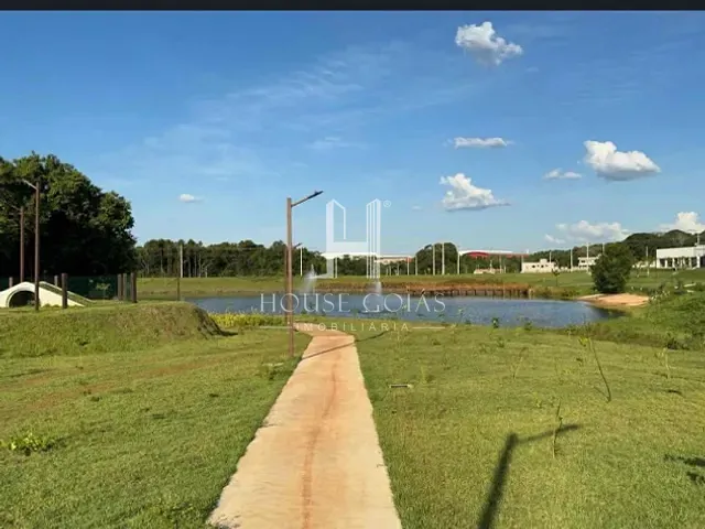 Terreno com 280m², à venda, no bairro Parqville Quaresmeira em Trindade