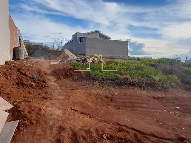 Terreno com 375m², à venda, no bairro Residencial Vale da Mata em Guaxupé
