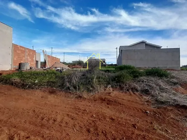 Terreno com 375m², à venda, no bairro Residencial Vale da Mata em Guaxupé