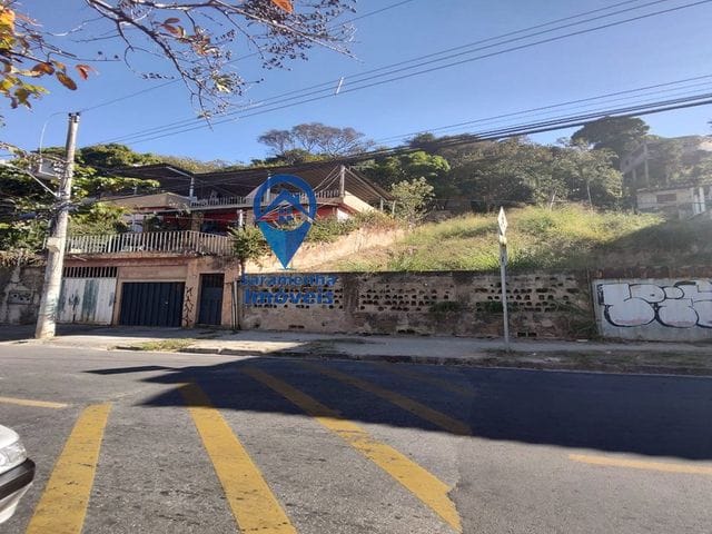 Terreno com 608m², à venda, no bairro Tupi em Belo Horizonte