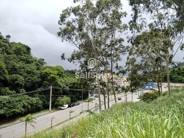Terreno com 5381m², para alugar, no bairro Largo da Batalha em Niterói