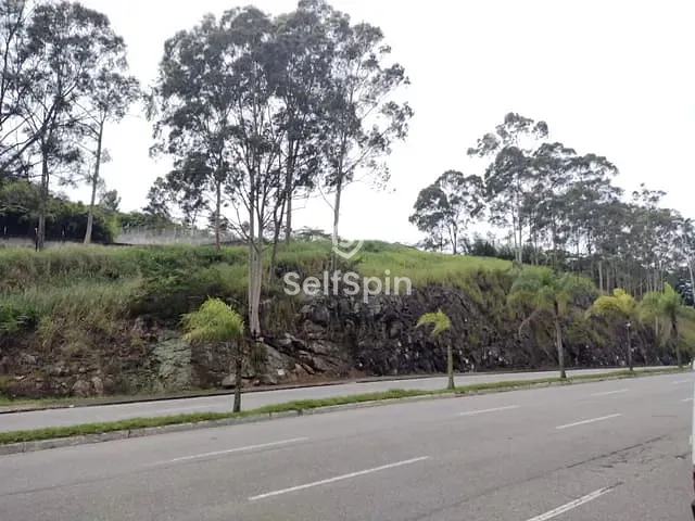 Terreno com 5381m², para alugar, no bairro Largo da Batalha em Niterói
