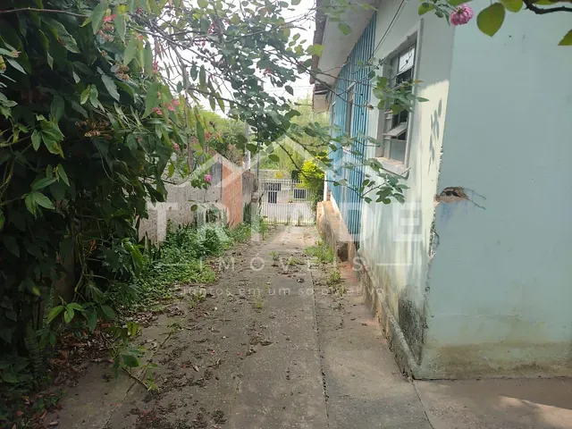 Terreno com 600m², à venda, no bairro Centro em Araucária