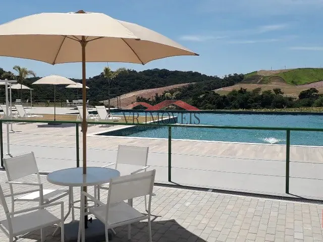 Terreno com 272m², à venda, no bairro CASA DE PEDRA em Pinheiral