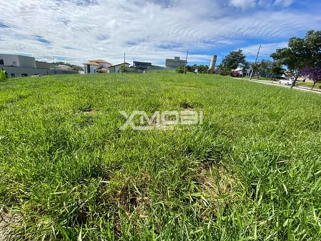Terreno com 569m², à venda, no bairro Soares em Jarinu