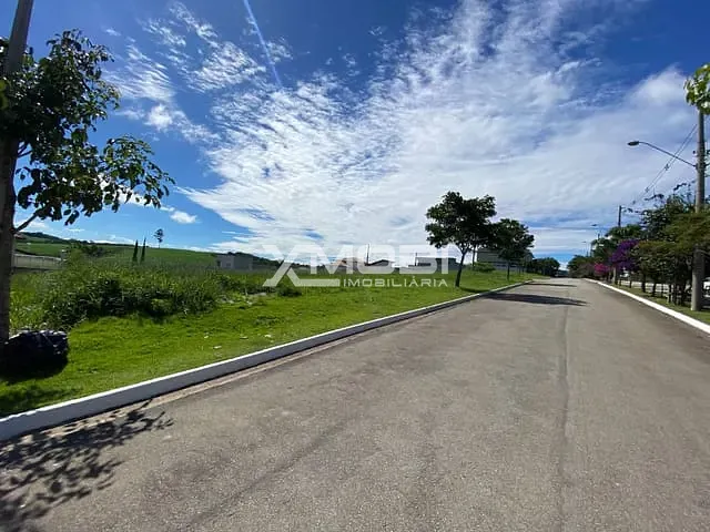 Terreno com 569m², à venda, no bairro Soares em Jarinu