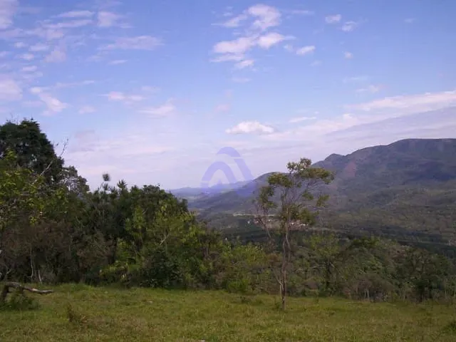 Terreno com 300000m², à venda, no bairro Portal da Serra em Santana de Parnaíba