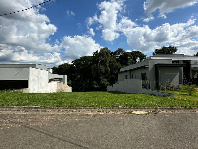 Terreno com 551m², à venda, no bairro Jardim dos Lagos em Indaiatuba