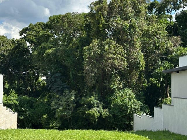 Terreno com 551m², à venda, no bairro Jardim dos Lagos em Indaiatuba