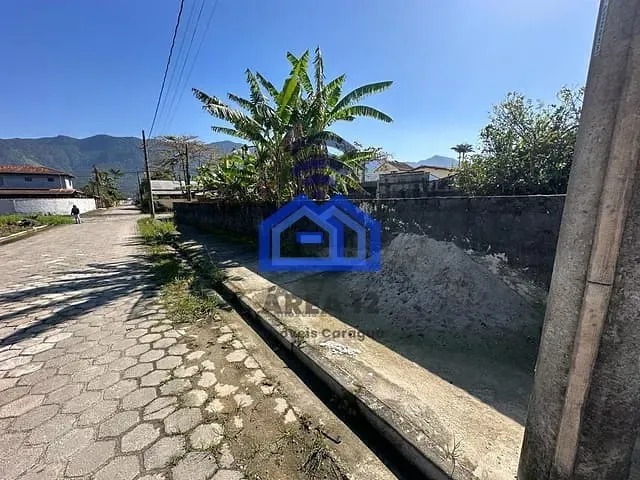 Terreno com 391m², à venda, no bairro Getuba em Caraguatatuba
