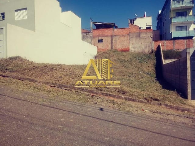 Terreno com 240m², à venda, no bairro Belo Horizonte em Pouso Alegre