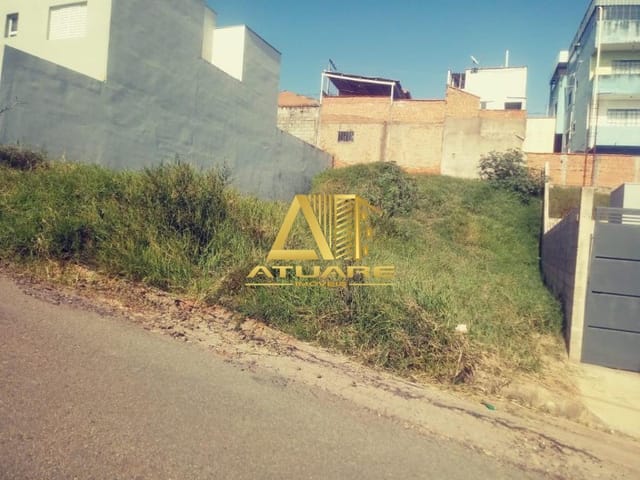 Terreno com 240m², à venda, no bairro Belo Horizonte em Pouso Alegre
