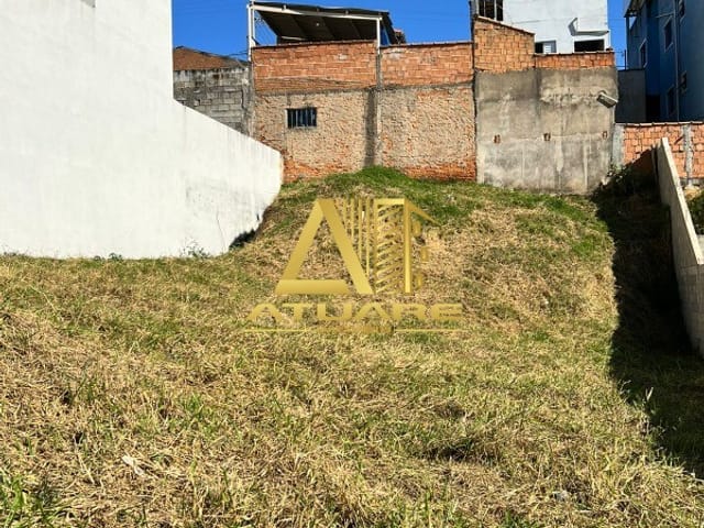 Terreno com 240m², à venda, no bairro Belo Horizonte em Pouso Alegre
