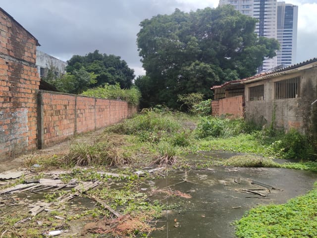 Terreno à venda, no bairro Marco em Belém